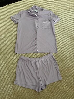Women's Lavender Short Sleeve Pajama Set - Lightweight Lounge Top & Shorts
